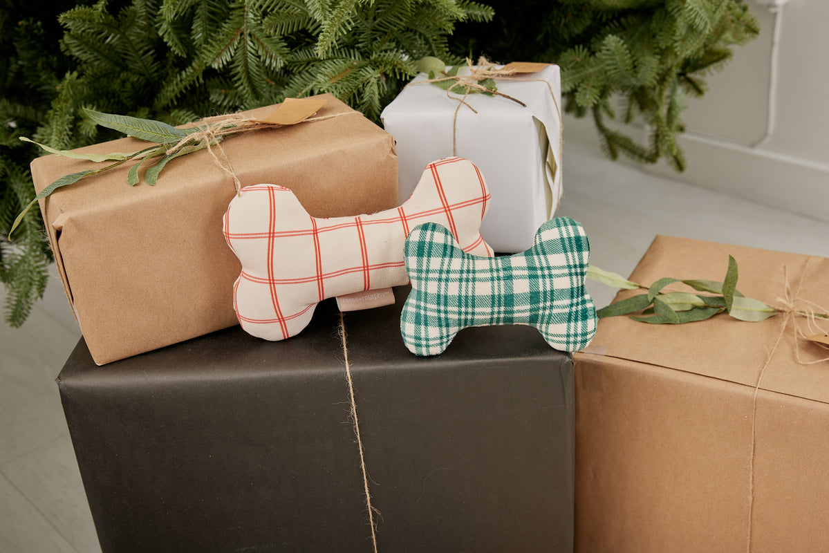 Christmas Tree Green Plaid Bone Shaped Plush Toy 6"